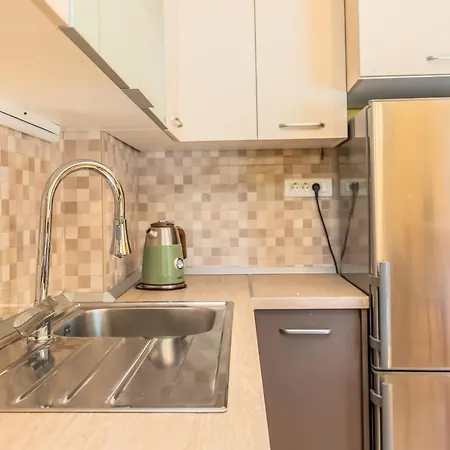 Yellow Duck - Center Apartment Makarska